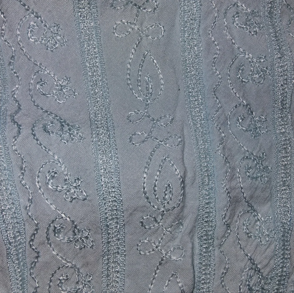 Vintage Boho Embroidered 100% Rayon Mini Dress With Button Front And Tie Back - Picture 8 of 10